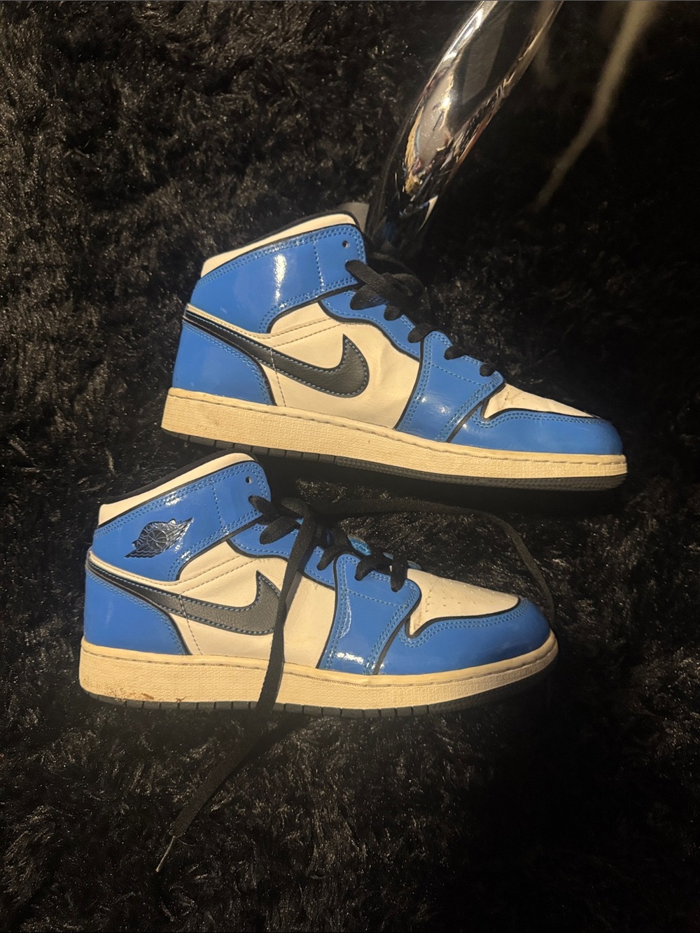 Nike Men's Mid-Top Sneakers in Blue, White & Black